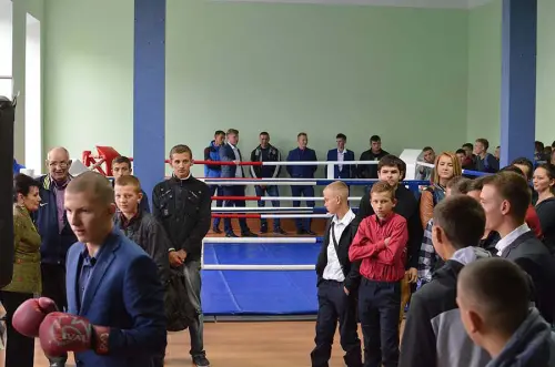 Свято продовжується. Для майбутніх чемпіонів відкрито професійний боксерський ринг!