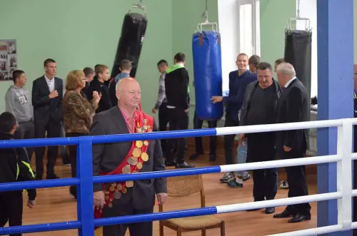 Свято продовжується. Для майбутніх чемпіонів відкрито професійний боксерський ринг!