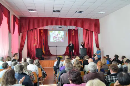 До дня працівників освіти