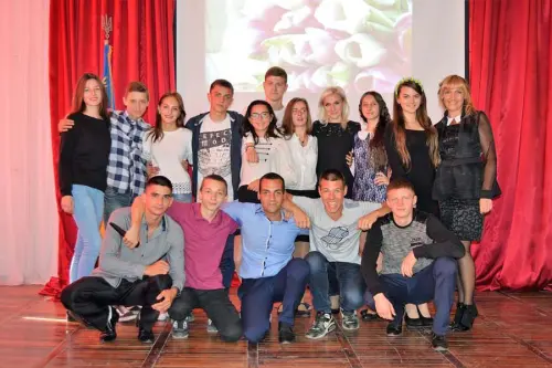До дня працівників освіти