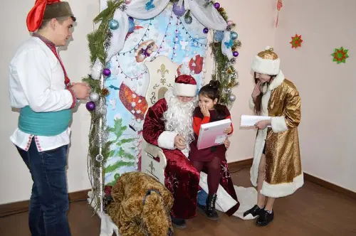 Новорічний ярмарок збирає гостей – учнів шкіл міста та області