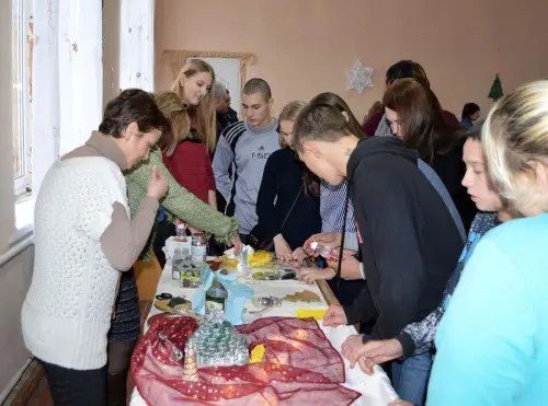 Новорічний ярмарок збирає гостей – учнів шкіл міста та області