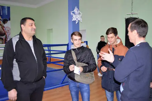Відкрити зображення до новини: Екскурсія Центром продовжується