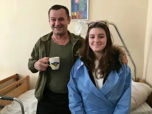 Відвідування військового госпіталю