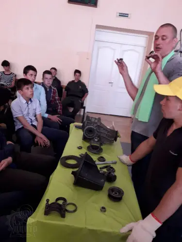 Участь в майстер-класі із школярами м.Підгородне