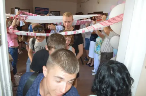 В щасливу дорогу, на добрі діла, дорогі випускники!