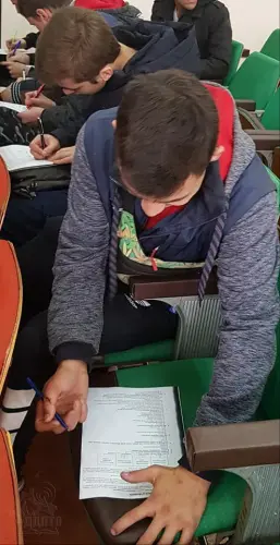 Знайди свій безпечний маршрут