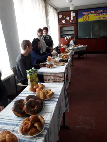 Благодійний ярмарок