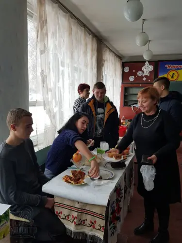 Благодійний ярмарок