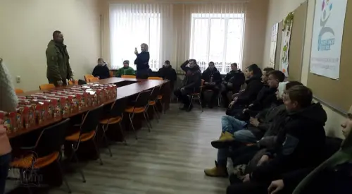 Козаки дарують подарунки