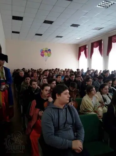 Відкриті двері, де Вас радо зустрінуть в будь-який час!