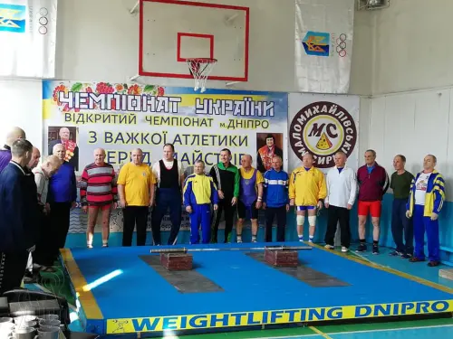 Заклад профтехосвіти м. Дніпро прийняв ветеранів важкої атлетики України