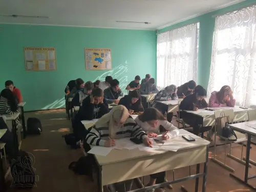 Олімпіада з англійської мови у ДЦПТО