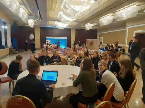 Молодь ДЦПТО на форумі