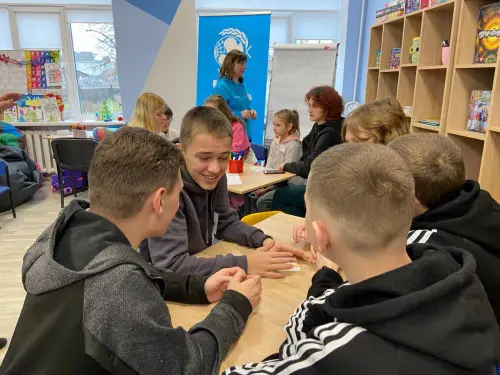 Обізнаність, підтримка, захист