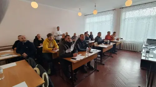 Поетапна кваліфікаційна атестація з професії «слюсар з ремонту колісних транспортних засобів» 3 розряду