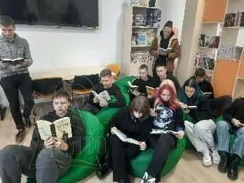 Закохані…в книгу!
