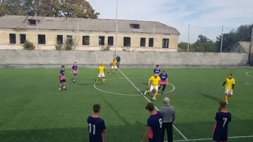 Футбол, що зігріває серця: перемога досвіду!⚽️