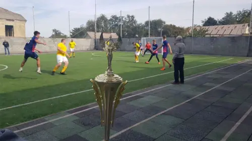 Футбол, що зігріває серця: перемога досвіду!⚽️