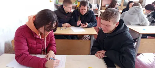 Медіаграмотність без фільтрів: як студенти Царичанського відділення ДПТК вчаться орієнтуватися в інформаційному потоці