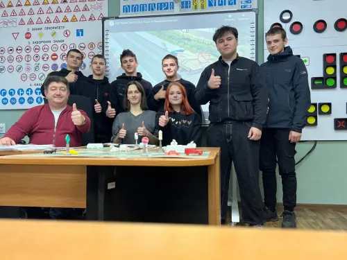 Перший випуск водіїв категорії А в ДПТК!