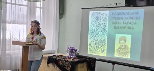 Літературні посиденьки у ДПТК